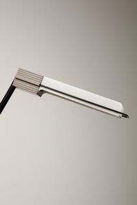 GISMONDI ERNESTO (n. 1931) : Lampada da tavolo Alistro per Artemide  - Asta Asta 374 | DESIGN E ARTI DECORATIVE DEL NOVECENTO Virtuale - Associazione Nazionale - Case d'Asta italiane
