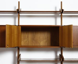 AV ARREDAMENTI CONTEMPORANEI : Libreria modulare  - Asta Asta 374 | DESIGN E ARTI DECORATIVE DEL NOVECENTO Virtuale - Associazione Nazionale - Case d'Asta italiane