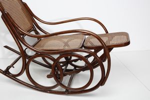 MANIFATTURA ITALIANA : Poltrona a dondolo  - Asta Asta 374 | DESIGN E ARTI DECORATIVE DEL NOVECENTO Virtuale - Associazione Nazionale - Case d'Asta italiane