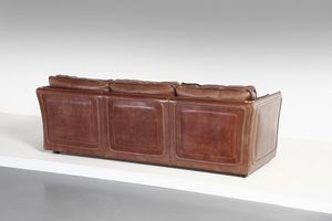 MANIFATTURA ITALIANA : Divano  - Asta Asta 374 | DESIGN E ARTI DECORATIVE DEL NOVECENTO Virtuale - Associazione Nazionale - Case d'Asta italiane