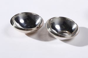 ALESSI : Cinque ciotole  - Asta Asta 374 | DESIGN E ARTI DECORATIVE DEL NOVECENTO Virtuale - Associazione Nazionale - Case d'Asta italiane