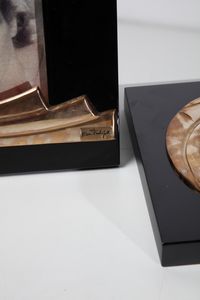 FEDRIGOLLI ESA : Cornice, svuotatasche e portagioie per Esart  - Asta Asta 374 | DESIGN E ARTI DECORATIVE DEL NOVECENTO Virtuale - Associazione Nazionale - Case d'Asta italiane