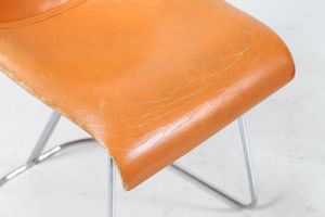 OFFREDI GIOVANNI (n. 1927) : Attribuito. Sei sedie per Saporiti per Saporiti  - Asta Asta 374 | DESIGN E ARTI DECORATIVE DEL NOVECENTO Virtuale - Associazione Nazionale - Case d'Asta italiane