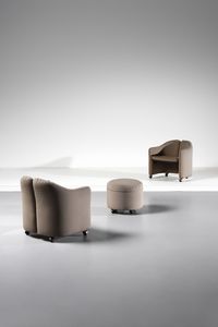 OSVALDO BORSANI (1911-1985) & EUGENIO GERLI (n. 1923) - Coppia di poltroncine PS142 con poggiapiedi per Tecno