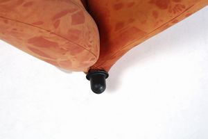 TOSHIYUKI KITA (n. 1942) : Poltrona Wink per Cassina  - Asta Asta 374 | DESIGN E ARTI DECORATIVE DEL NOVECENTO Virtuale - Associazione Nazionale - Case d'Asta italiane