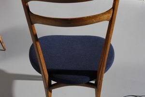 MANIFATTURA ITALIANA : Cinque sedie  - Asta Asta 374 | DESIGN E ARTI DECORATIVE DEL NOVECENTO Virtuale - Associazione Nazionale - Case d'Asta italiane