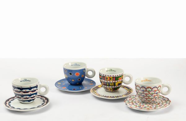 Set composto da 4 tazze da cappuccino  - Asta Grafiche e Multipli del XX secolo - Associazione Nazionale - Case d'Asta italiane