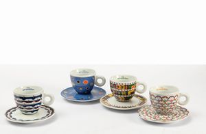 Set composto da 4 tazze da cappuccino  - Asta Grafiche e Multipli del XX secolo - Associazione Nazionale - Case d'Asta italiane