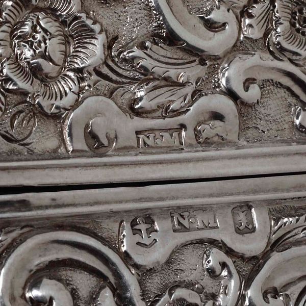 Portasigari in argento. Birmingham 1897  - Asta Argenti - Associazione Nazionale - Case d'Asta italiane