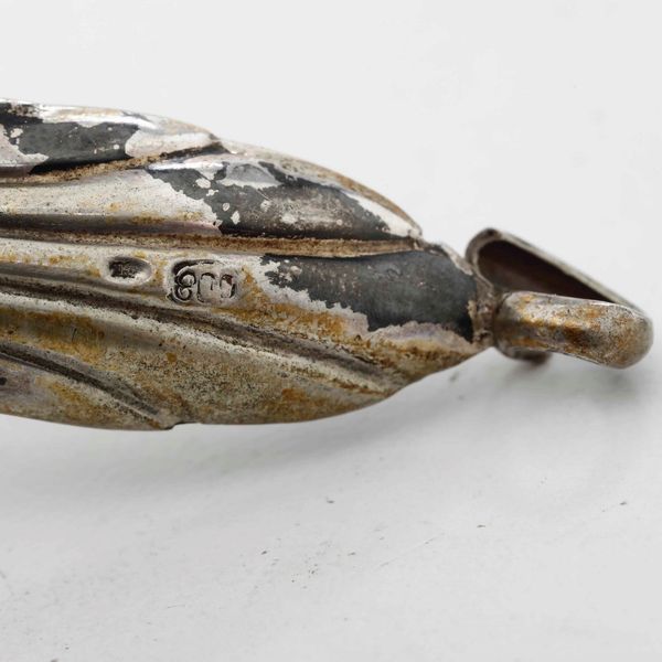 Piccola fiorentina, lucerna e sonaglio in argento Argenteria italiana del XX secolo.  - Asta Argenti - Associazione Nazionale - Case d'Asta italiane