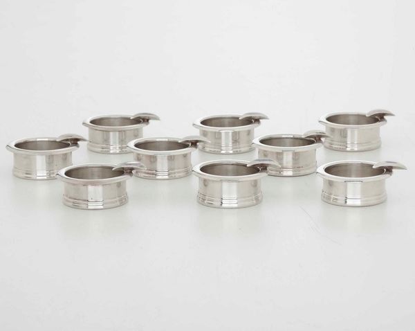 Serie di nove ciotole segnaposto. Argenteria Italiana del XX. Argentiere Bartolini Bartolozzi & C. Firenze  - Asta Argenti - Associazione Nazionale - Case d'Asta italiane