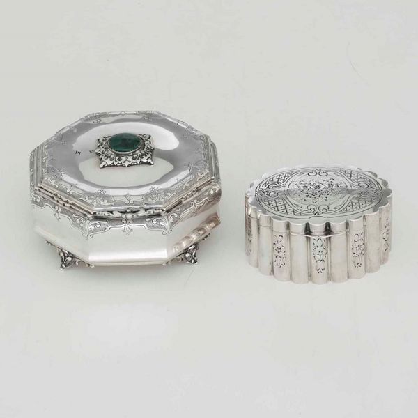 Due scatole in argento. Argenteria italiana del XX secolo  - Asta Argenti - Associazione Nazionale - Case d'Asta italiane