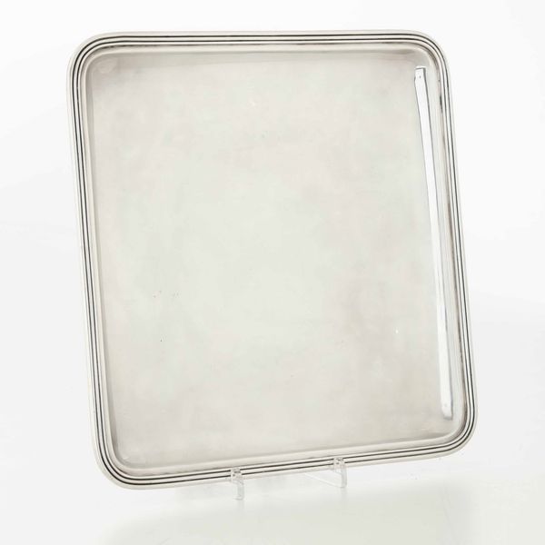 Piatto quadrato in argento. Argenteria italiana del XX secolo. Argentiere Cesa, Alessandria per Calderoni  - Asta Argenti - Associazione Nazionale - Case d'Asta italiane