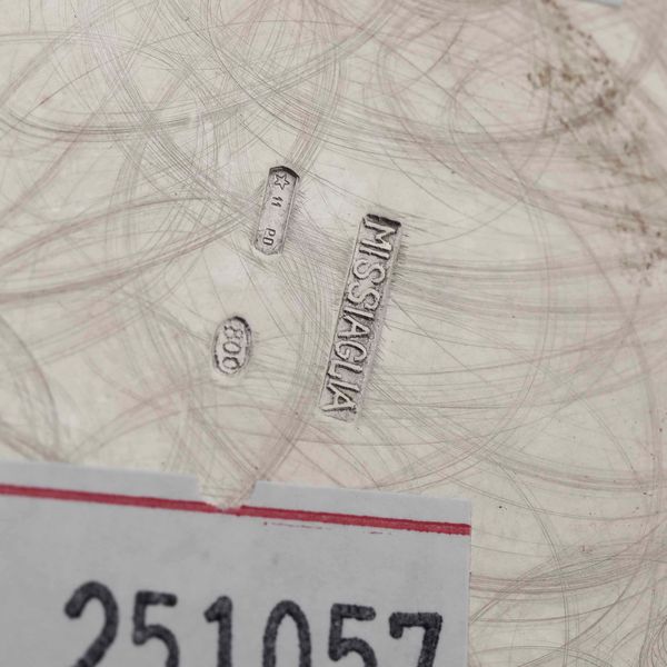 Caffettiera e teiera. Argento fuso e sagomato. Argenteria italiana del XX secolo. Argentiere De Boni, Padova per Missaglia Milano  - Asta Argenti - Associazione Nazionale - Case d'Asta italiane