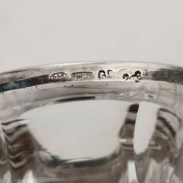 Oliera in vetro molato con finiture in argento sterling. Argenteria fiorentina del XX-XXI secolo  - Asta Argenti - Associazione Nazionale - Case d'Asta italiane