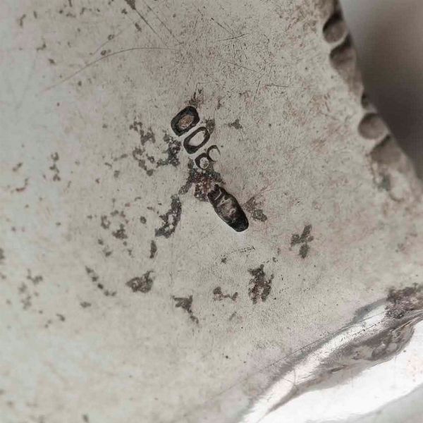 Tre ciotole a foglia in argento. Argenteria italiana del XX secolo. Argentieri differenti  - Asta Argenti - Associazione Nazionale - Case d'Asta italiane