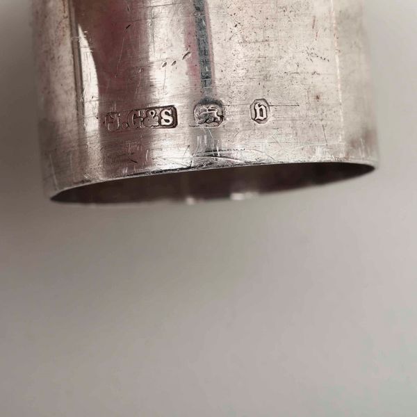 Lotto in argento composto da quattro scatole con coperchio, un vassoio, vaschetta con portacandele. Differenti epoche e manifatture  - Asta Argenti - Associazione Nazionale - Case d'Asta italiane