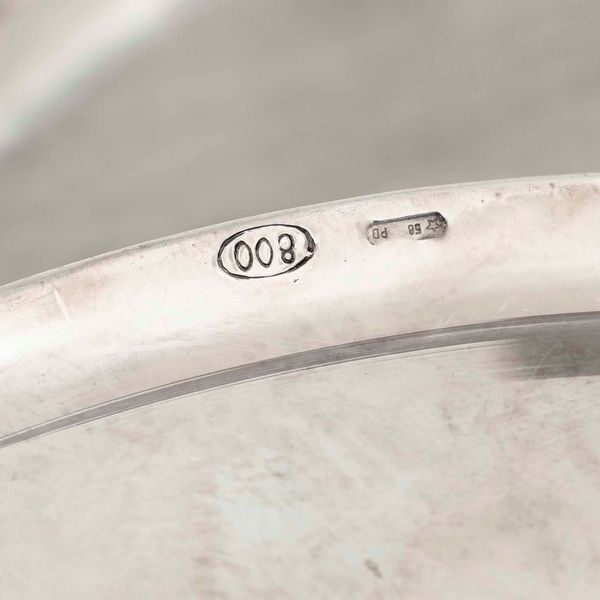 Lotto di quattro piatti in argento. Varie manifatture italiane del XX secolo  - Asta Argenti - Associazione Nazionale - Case d'Asta italiane