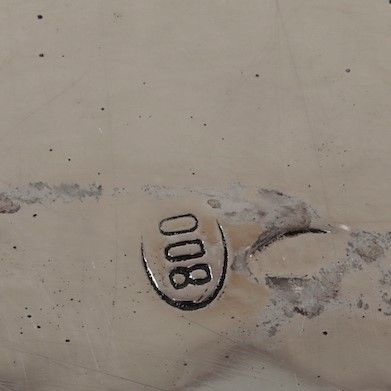 Servizio da t e caff in argento fuso, sbalzato e cesellato. Argenteria milanese del XX secolo. Argentiere Piero Arioli  - Asta Argenti - Associazione Nazionale - Case d'Asta italiane