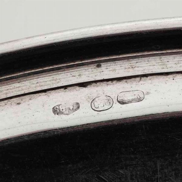 Lotto di tre vassoi in argento con incisioni nomi e data 1967. Argenteria italiana della seconda met del XX secolo  - Asta Argenti - Associazione Nazionale - Case d'Asta italiane