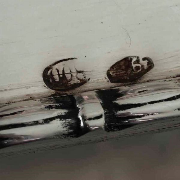 Ciotola ovale in argento. Argenteria italiana del XX secolo  - Asta Argenti - Associazione Nazionale - Case d'Asta italiane