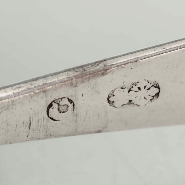 Senapiera in argento e vetro. Argenteria francese del XIX secolo  - Asta Argenti - Associazione Nazionale - Case d'Asta italiane