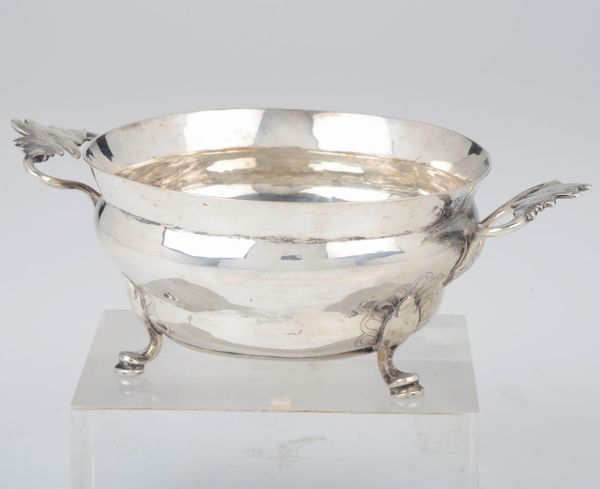 Coppa in argento sbalzato, fuso e cesellato, Copenaghen 1774  - Asta Argenti - Associazione Nazionale - Case d'Asta italiane