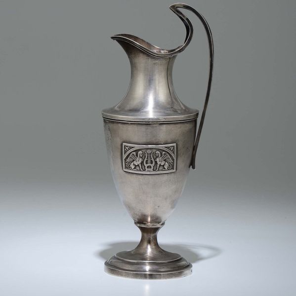 Versatoio neoclassico in argento fuso, sbalzato e cesellato. Ausburg, ultimo quarto del XVIII secolo, argentiere Seethaler  - Asta Argenti - Associazione Nazionale - Case d'Asta italiane