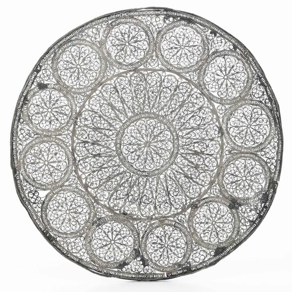 Centrotavola in filigrana d'argento. Manifattura del XIX secolo  - Asta Argenti - Associazione Nazionale - Case d'Asta italiane