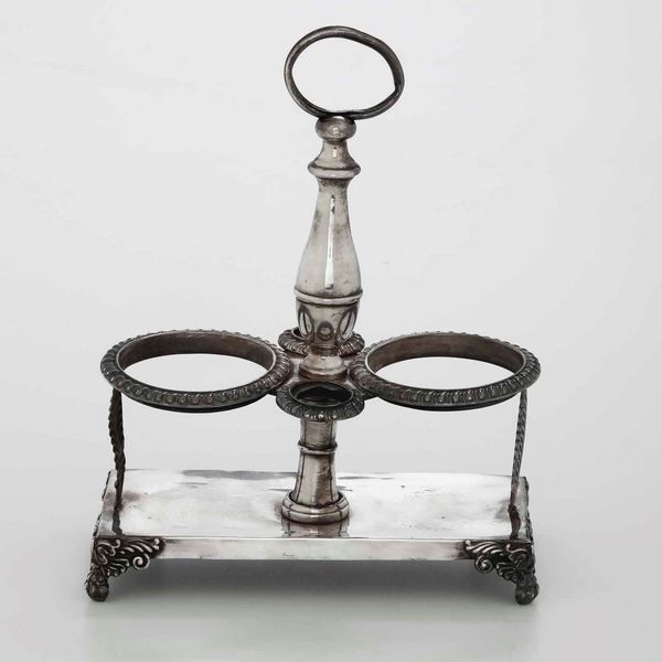 Oliera. Argento fuso, sbalzato e cesellato, probabilmente Italia XIX secolo (apparentemente priva di punzonatura)  - Asta Argenti - Associazione Nazionale - Case d'Asta italiane