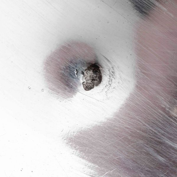 Zuccheriera in argento fuso, sbalzato e cesellato. Italia fine XIX secolo  - Asta Argenti - Associazione Nazionale - Case d'Asta italiane