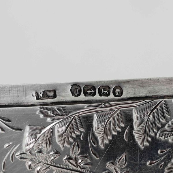 Quattro scatole in argento. Manifatture inglesi ed italiane del XX secolo  - Asta Argenti - Associazione Nazionale - Case d'Asta italiane