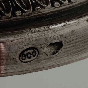 Zuccheriera con sei cucchiaini in argento e tre saliere antiche (mancanze), vari argentieri, Italia e Francia XX secolo  - Asta Argenti - Associazione Nazionale - Case d'Asta italiane