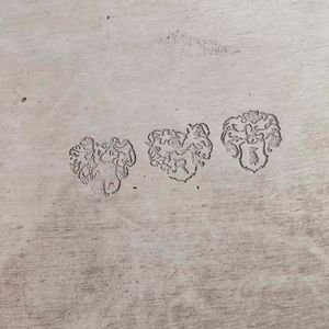 Due vassoi in argento e uno in metallo argentato. Varie manifatture del XX secolo<BR>66x43, 52x38, 55.5x37  - Asta Argenti - Associazione Nazionale - Case d'Asta italiane