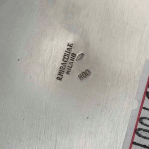 Versatoio. Argento fuso e sagomato. Argenteria milanese del XX secolo. Incisa scritta R.Miracoli & F.Milano  - Asta Argenti - Associazione Nazionale - Case d'Asta italiane