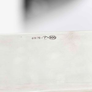 Ciotola in argento fuso, sbalzato e cesellato. Argenteria veneta del XX secolo. Argentiere F.lli Zaramella, Padova  - Asta Argenti - Associazione Nazionale - Case d'Asta italiane