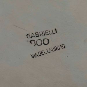 Gruppo di sei piatti in argento. Argenteria italiana del XX secolo per gioielleria Gabrielli  - Asta Argenti - Associazione Nazionale - Case d'Asta italiane