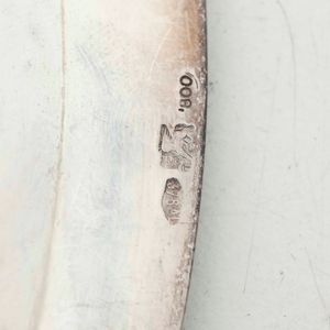 Lotto di quattro piatti in argento. Varie manifatture italiane del XX secolo  - Asta Argenti - Associazione Nazionale - Case d'Asta italiane