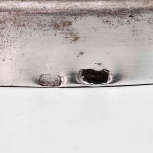 Zuppiera con vassoio in argento. Argenteria veneta del XX secolo. Argentiere Zaramella, Padova  - Asta Argenti - Associazione Nazionale - Case d'Asta italiane