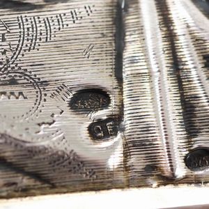 Vergine di Kazan e Cristo Pantocratore Icone su tavola. Riza in argento sbalzato e cesellato una Mosca 1889-1926e una Mosca 1908-1926  - Asta Argenti - Associazione Nazionale - Case d'Asta italiane