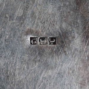 Gruppo di dieci lavadita con relativi sottopiatti in argento. Manifattura europea, inizio XIX secolo  - Asta Argenti - Associazione Nazionale - Case d'Asta italiane