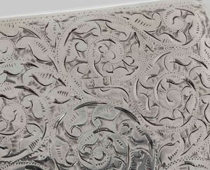 Quattro scatole in argento. Manifatture inglesi ed italiane del XX secolo  - Asta Argenti - Associazione Nazionale - Case d'Asta italiane