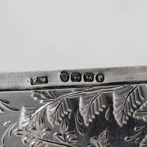 Quattro scatole in argento. Manifatture inglesi ed italiane del XX secolo  - Asta Argenti - Associazione Nazionale - Case d'Asta italiane