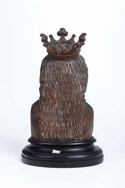 Busto di Santa. Legno scolpito. Base il legno tornito ed ebanizzato (non coeva). Scultore d�oltralpe, Francia o Fiandre XVI secolo  - Asta Scultura - Associazione Nazionale - Case d'Asta italiane