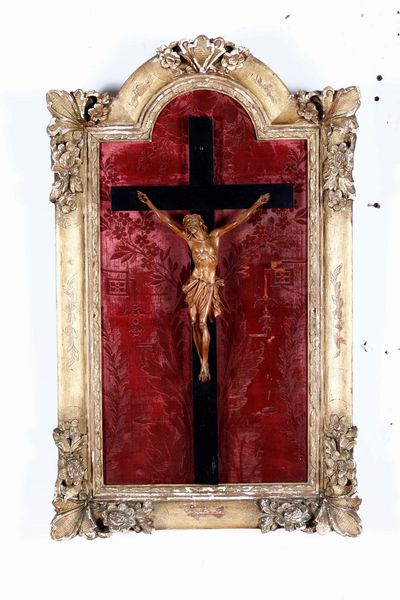 Crocifisso in legno intagliato. Arte barocca del XVII-XVIII secolo  - Asta Scultura - Associazione Nazionale - Case d'Asta italiane