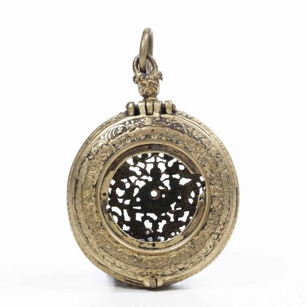 Cassa portaorologio a pendente in metallo dorato e traforato. XVI-XVII secolo  - Asta Scultura - Associazione Nazionale - Case d'Asta italiane