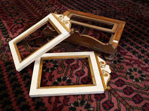 Lotto di curiosit� d'epoca  - Asta Arredi e dipinti da un antico palazzo marchigiano - Associazione Nazionale - Case d'Asta italiane