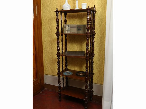 Etagere in legno di faggio  - Asta Arredi e dipinti da un antico palazzo marchigiano - Associazione Nazionale - Case d'Asta italiane