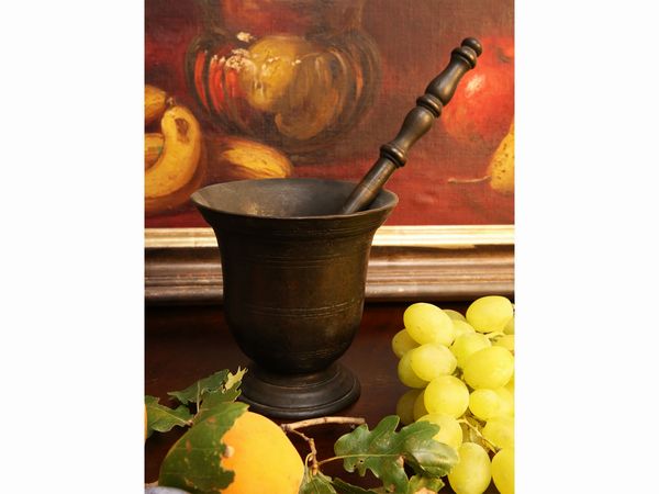 Mortaio in bronzo  - Asta Arredi e dipinti da un antico palazzo marchigiano - Associazione Nazionale - Case d'Asta italiane