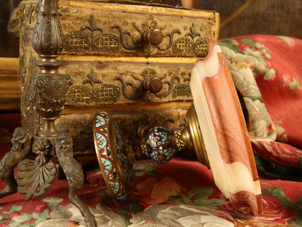 Curiosit� d'epoca  - Asta Arredi e dipinti da un antico palazzo marchigiano - Associazione Nazionale - Case d'Asta italiane